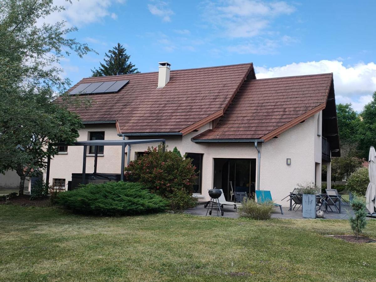 La Champagnolaise Villa Champagnole Exteriör bild